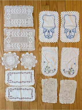 VTG Crochet/Doilies, Mixed Pairs Lot